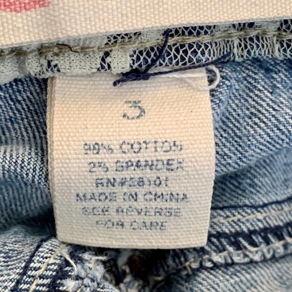 Vintage Farlow Jeans with lace flap pocket accents in size 3 - Picture 7 of 8